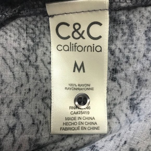 C&C California Grey Long Sleeve Animal Print Tie Top - Size Medium - Picture 5 of 6